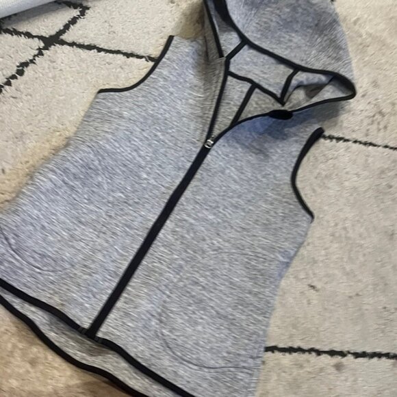 lululemon insculpt heather grey Gray Athletic Vest with Black Trim 4 - Picture 2 of 7
